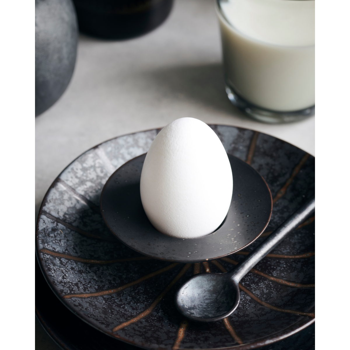 Egg cup, hdpion, black/brown