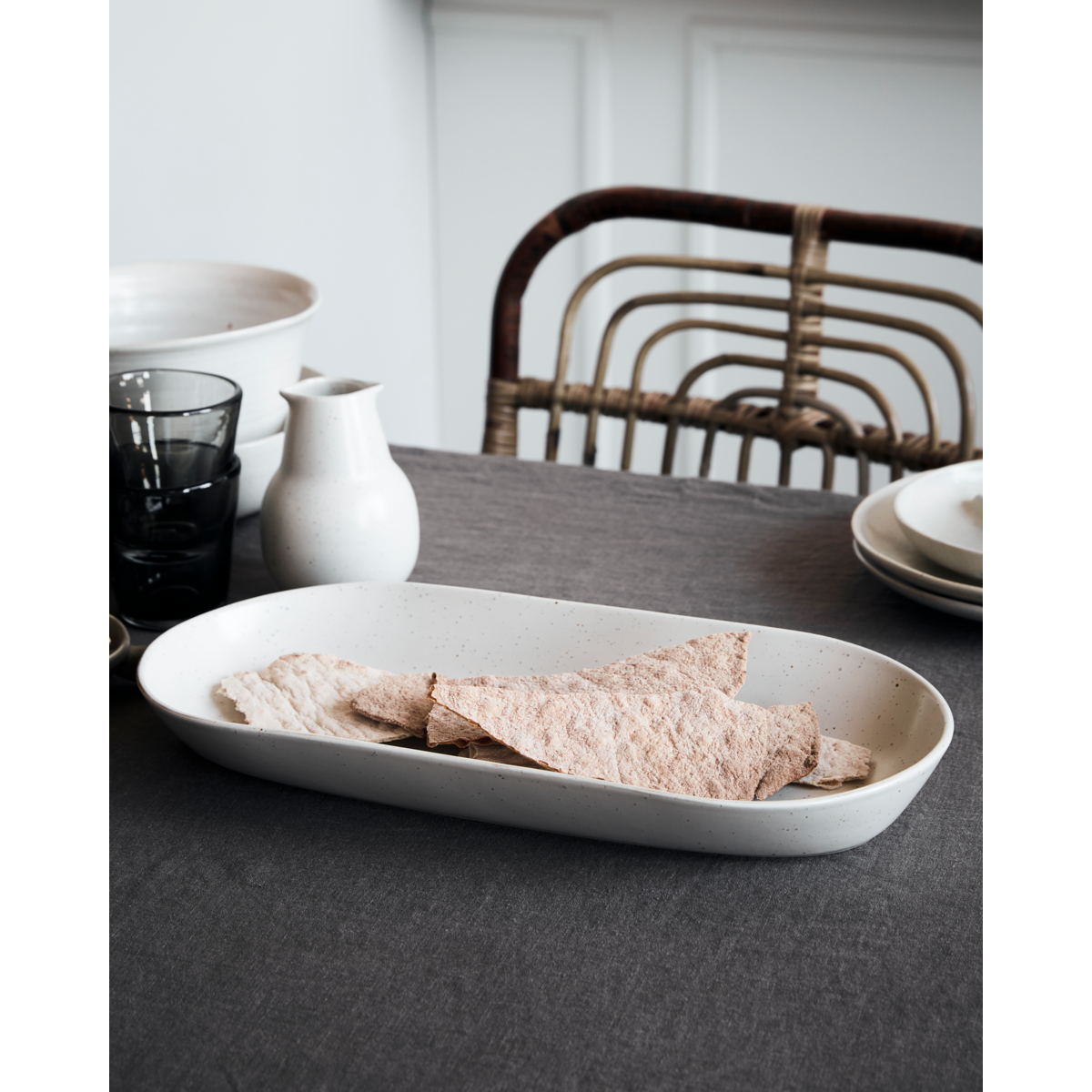 Serving dish, hdpion, gray/white