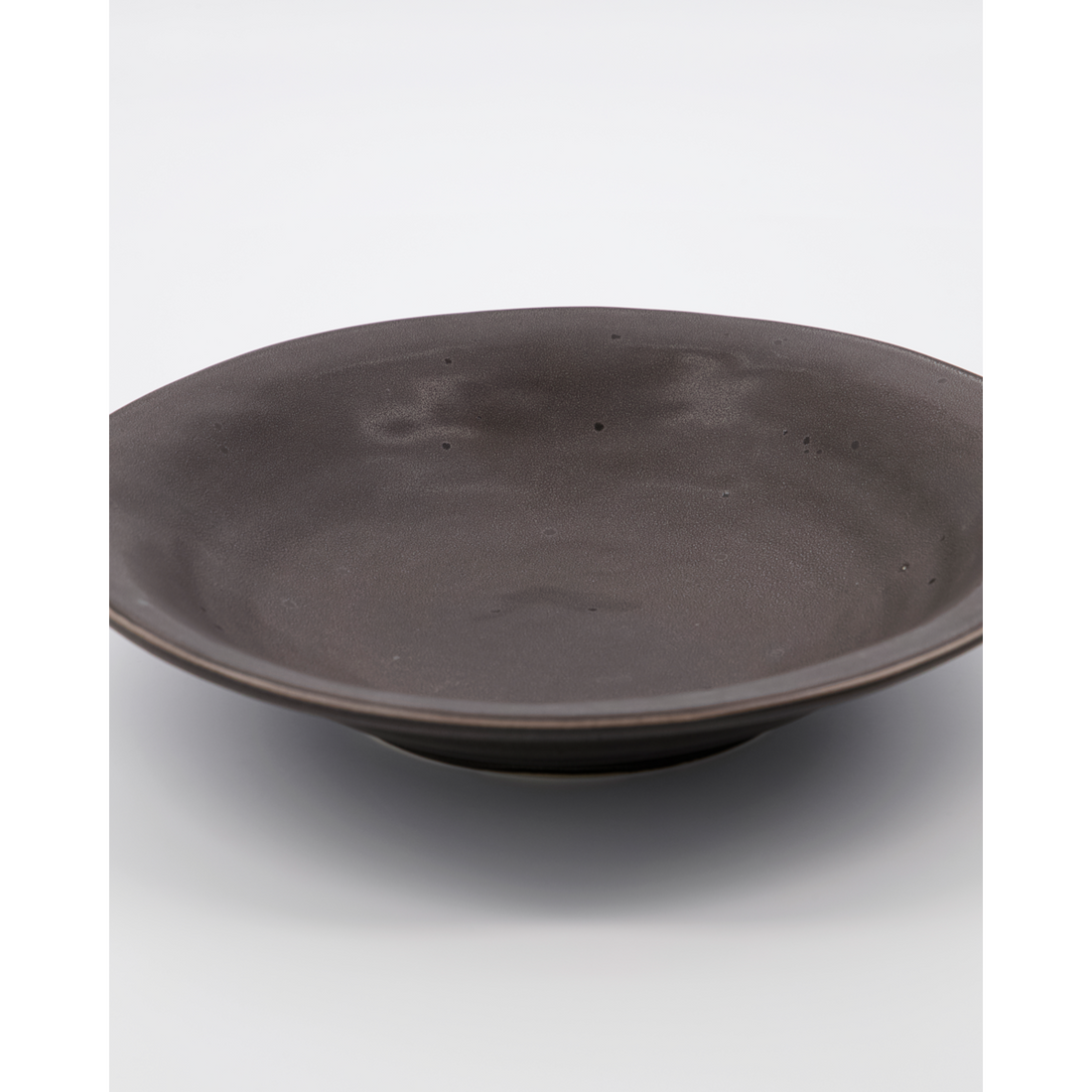 House Doctor - The Supon Plate, Rustic, Dark Gray - H: 5 cm, DIA: 25 cm