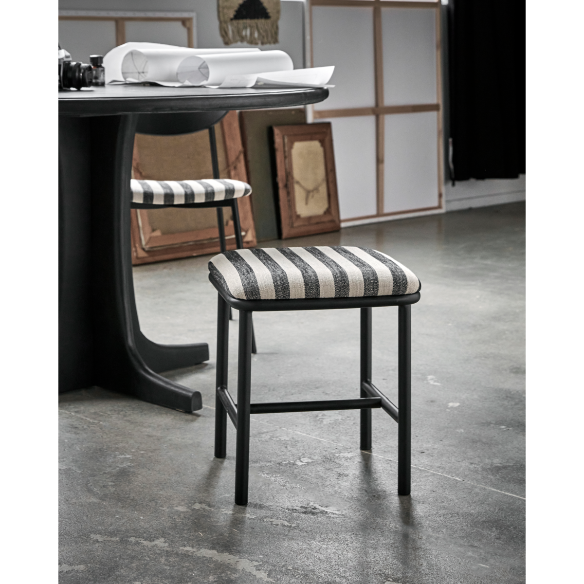 Stool, hdtoda, black/raw white