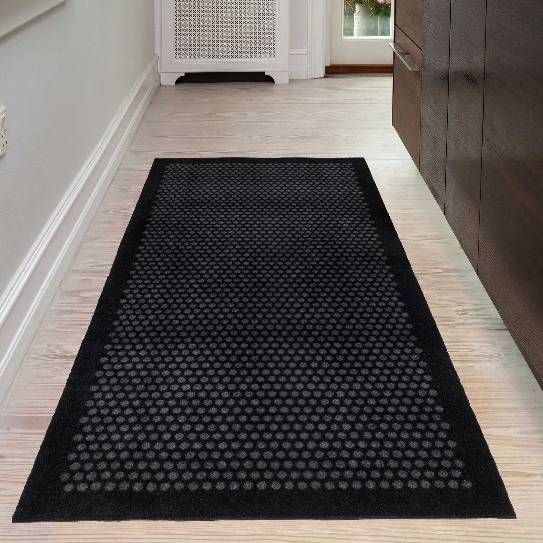 Floor mat 90 x 200 cm - dots/black