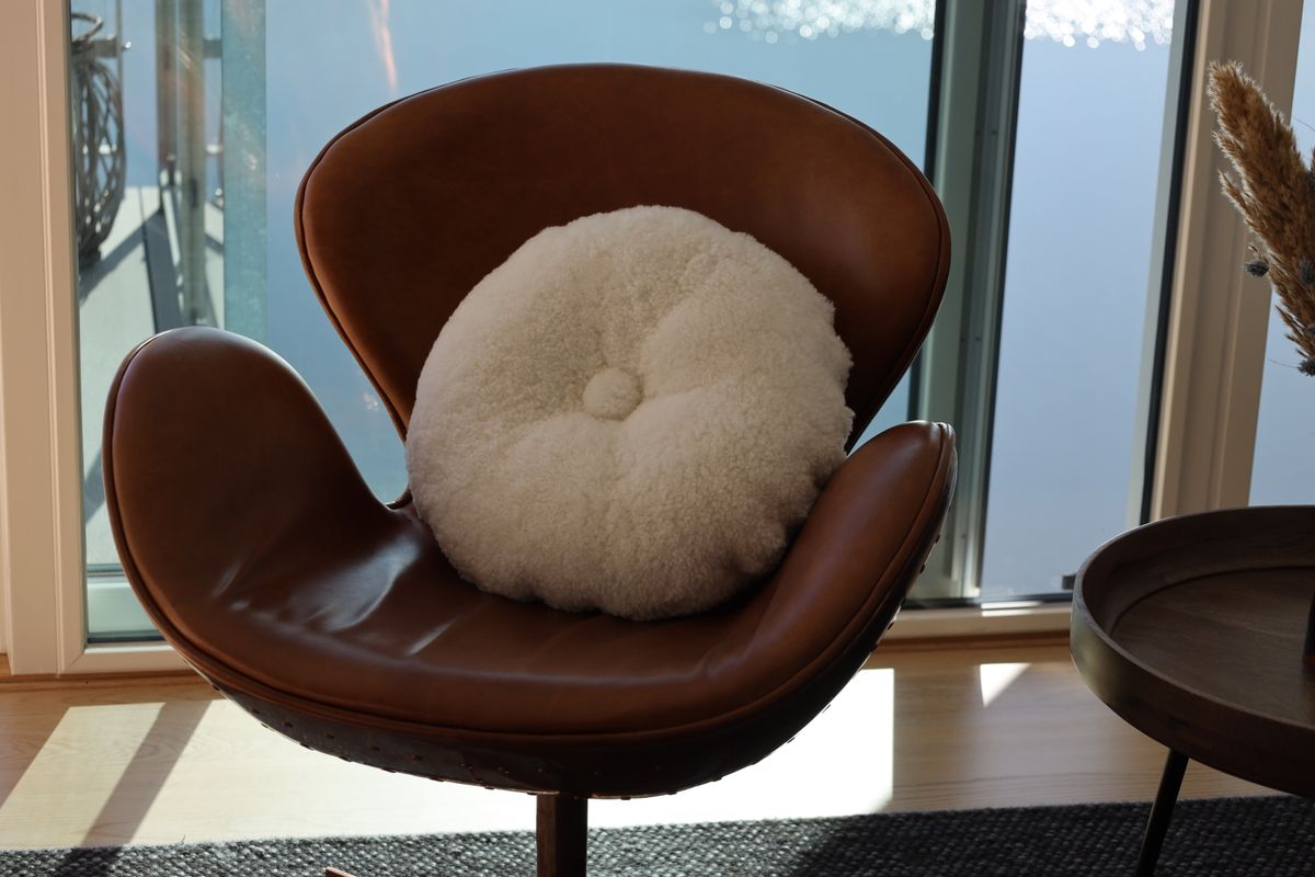 Pillow | Lamb wool | Short Hair | Double -sided | New Zealand | D40 cm