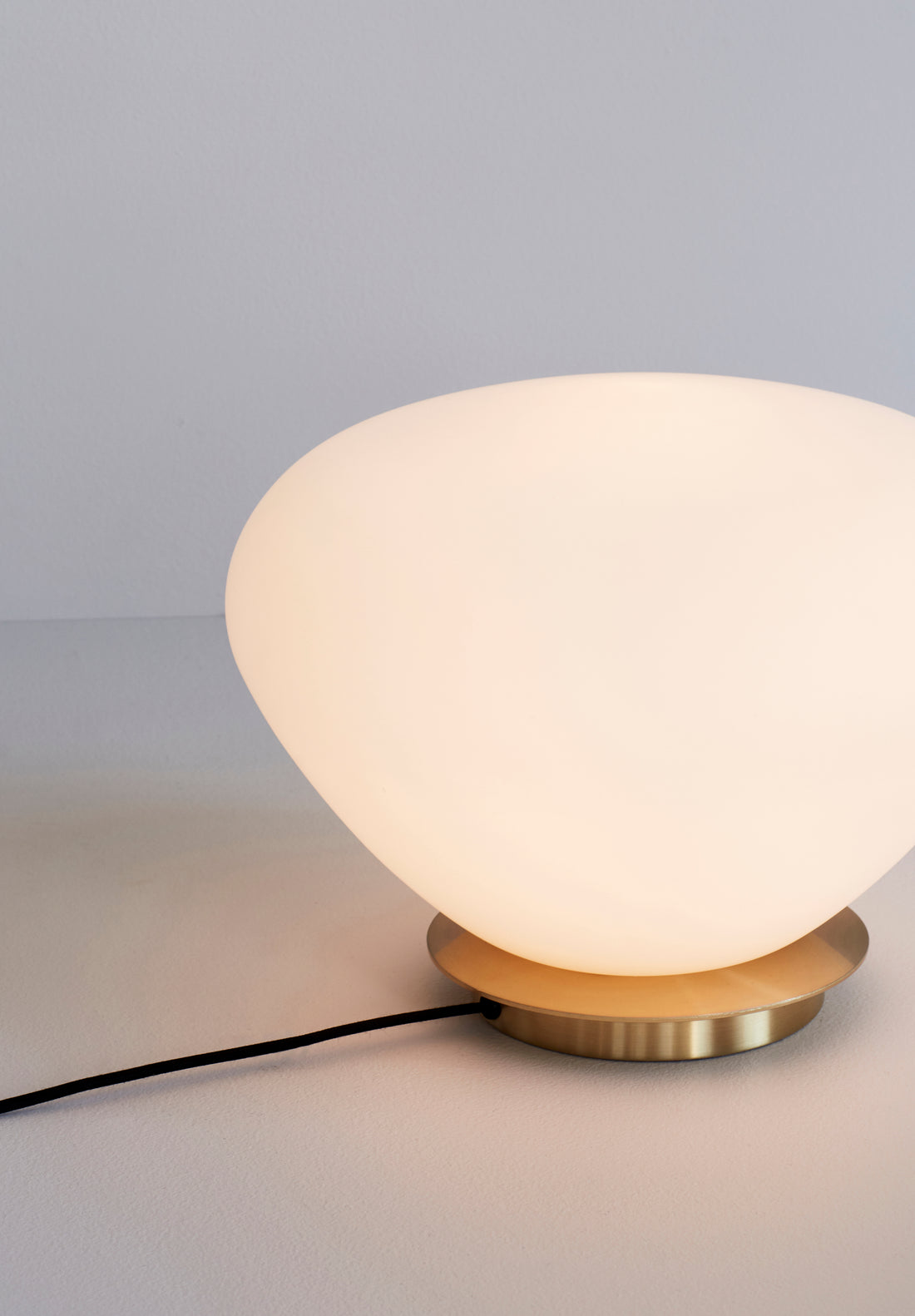 Hübsch Bean table lamp white