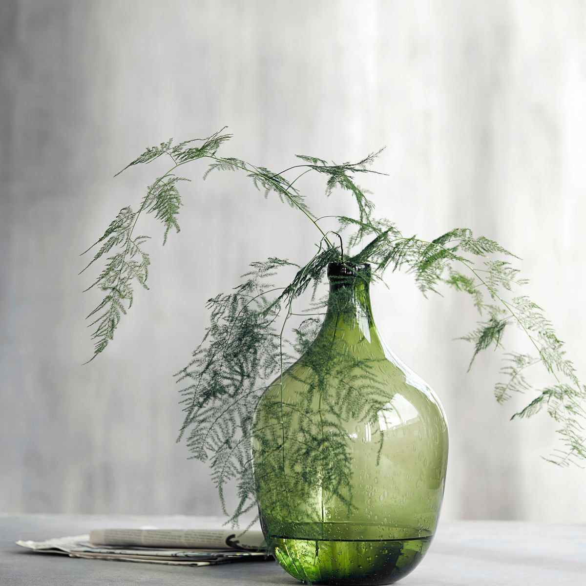 House Doctor - Vase / flaske, Rec, Lysegrøn - h: 30 cm, dia: 19.5 cm - House Doctor - DesignGaragen.dk