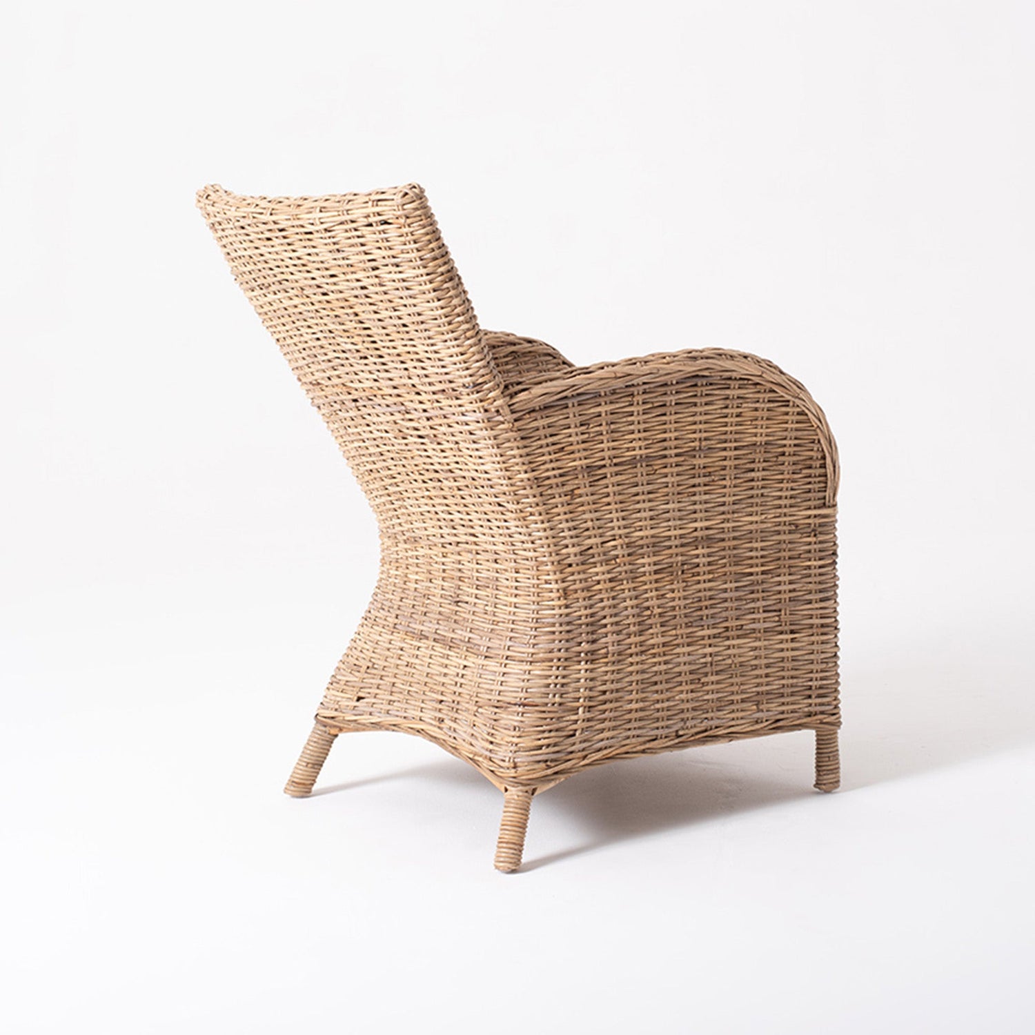 Wickerworks Rook Håndflettet Spisebordsstol i Naturligt Rattan med Hynder (sælges som par) - NovaSolo - DesignGaragen.dk